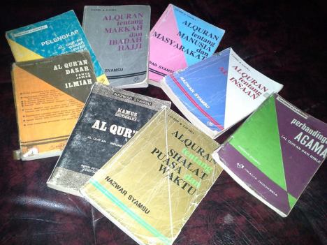 Beberapa contoh koleksi Buku Nazwar Syamsu yang saya miliki